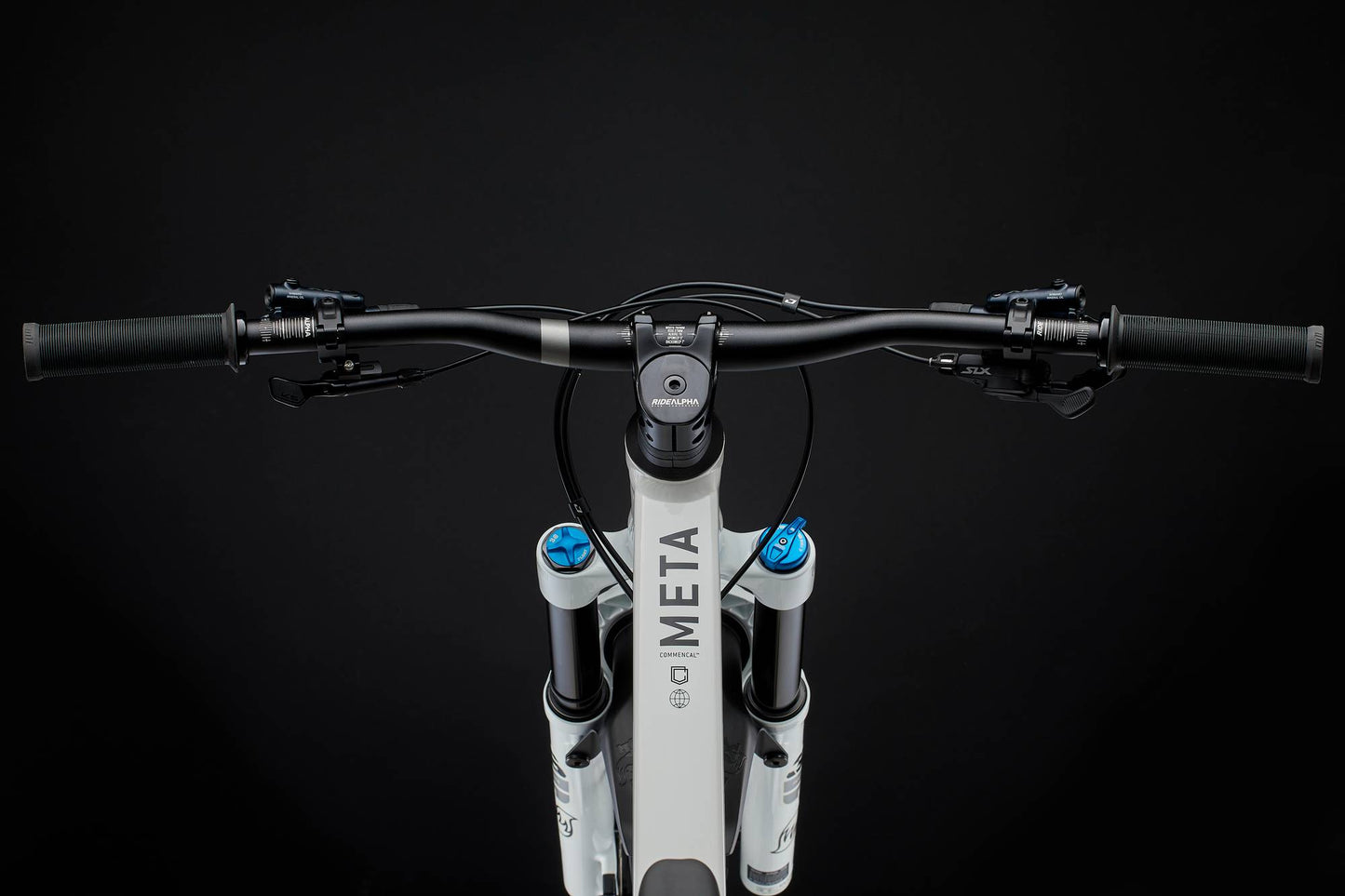Commencal META V5 Essential - Medium