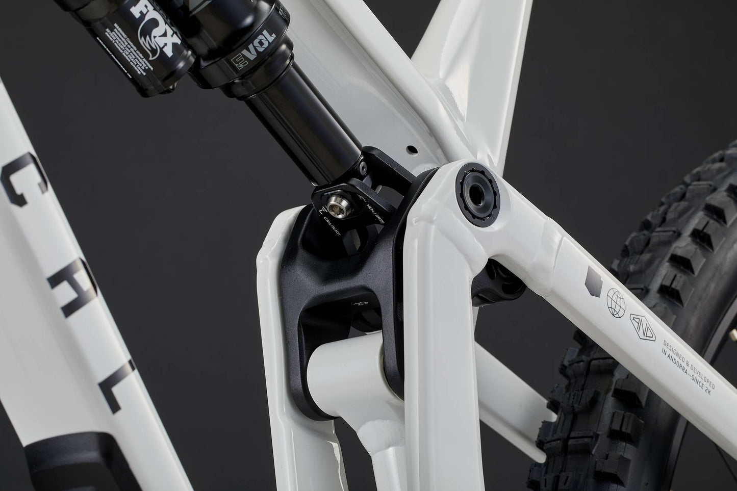 Commencal META V5 Essential - Medium