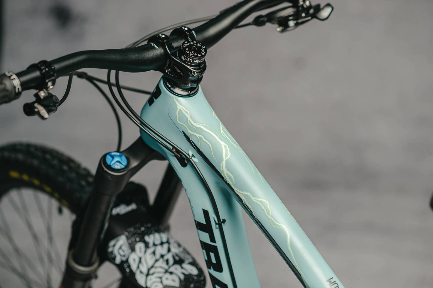 DyedBro Frame Protection Lightning